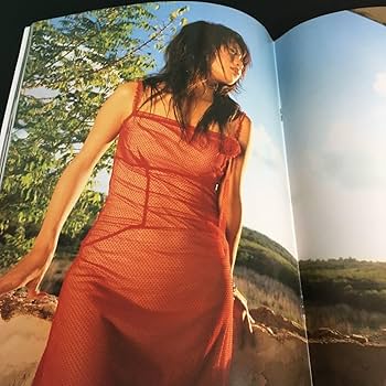 Amazon.co.jp: 22-1-30『 長谷部優 写真集 YU&I 』2005年